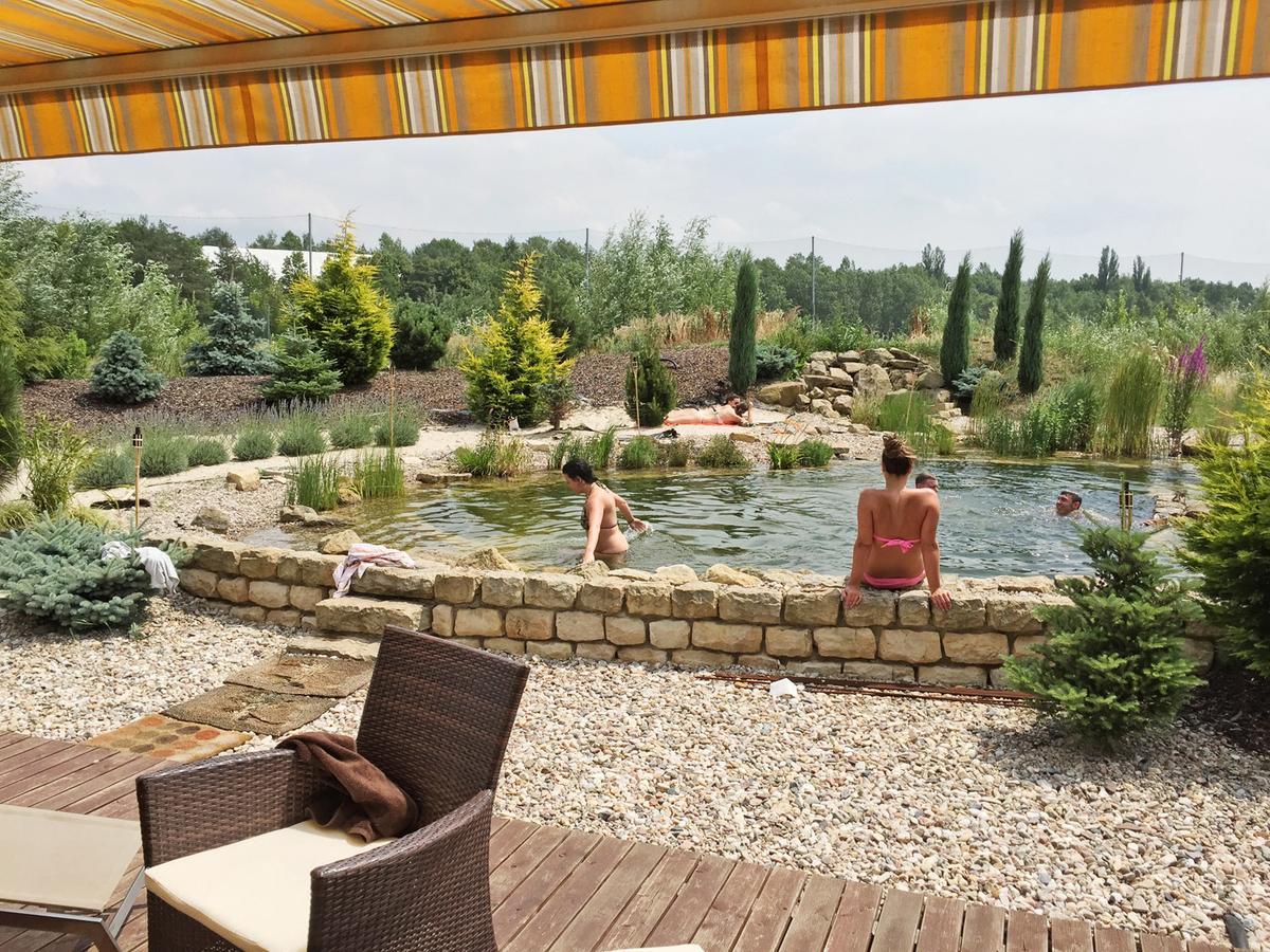 Lake View Apartments near Golf Resort Kunětická Hora, Dříteč Pardubice Esterno foto