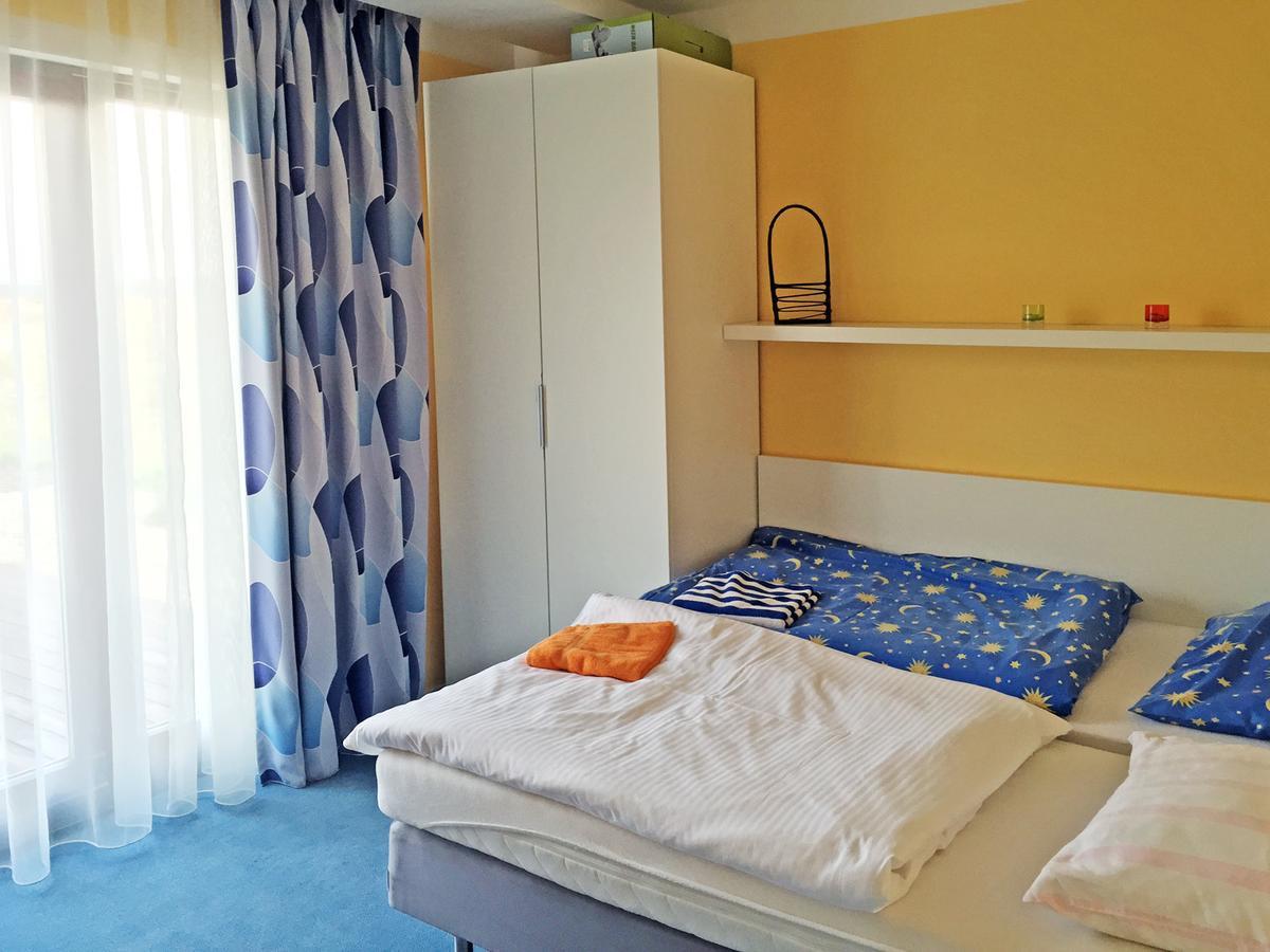 Lake View Apartments near Golf Resort Kunětická Hora, Dříteč Pardubice Esterno foto