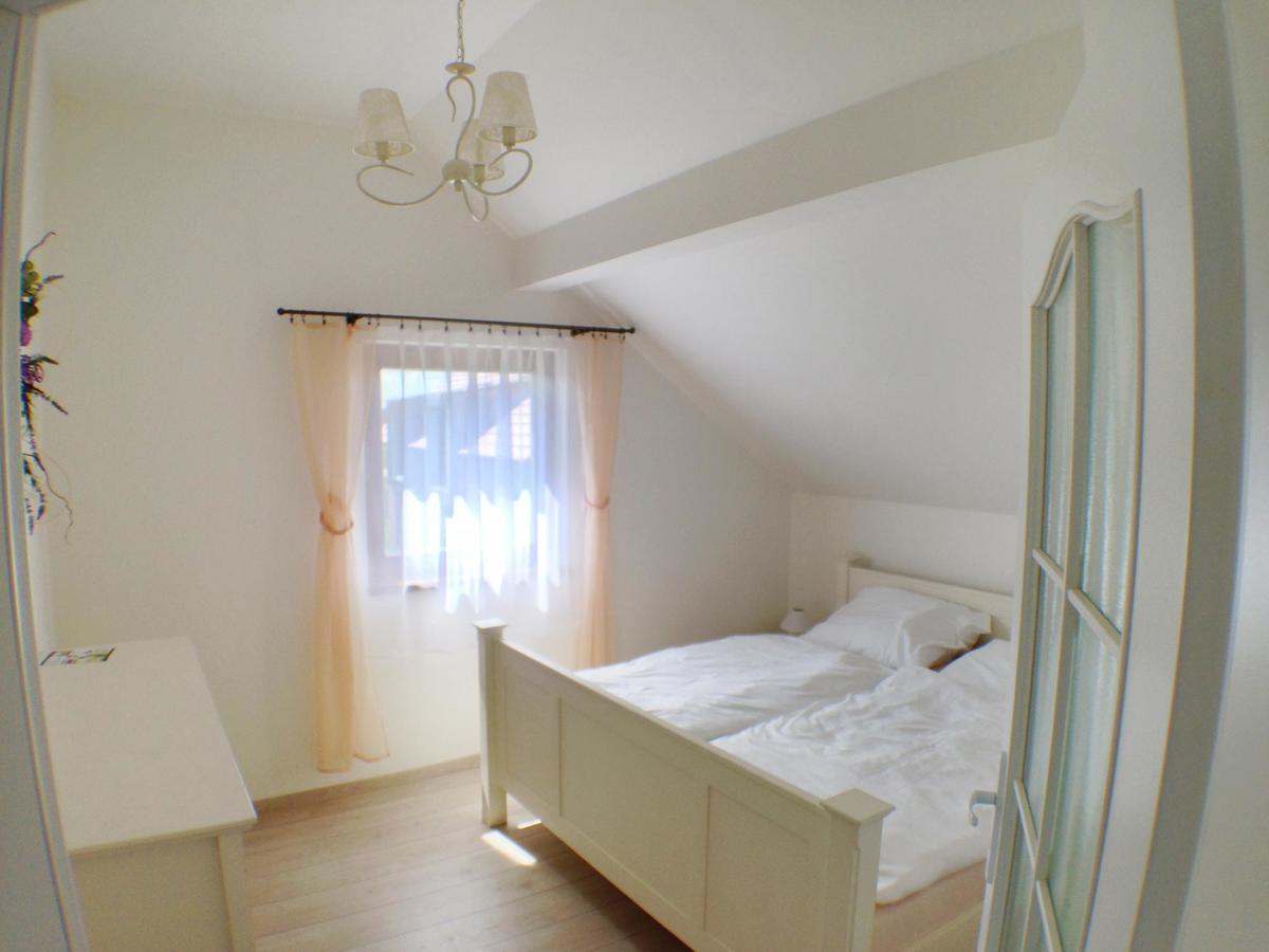 Lake View Apartments near Golf Resort Kunětická Hora, Dříteč Pardubice Esterno foto