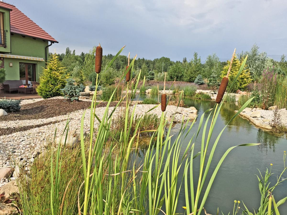 Lake View Apartments near Golf Resort Kunětická Hora, Dříteč Pardubice Esterno foto